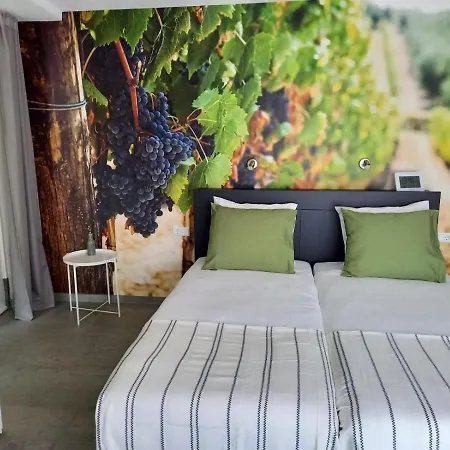 Os Mundos 3* 德尔纳